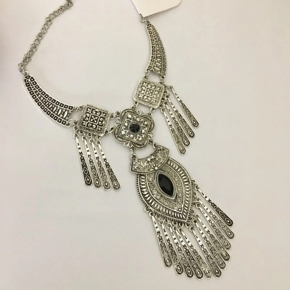 Silver tone bohemian statement necklace - Picture 3 of 8